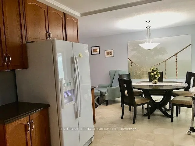 324 Adeline Dr — Photo 8