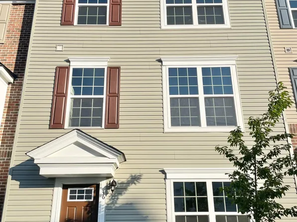 36 American Way, Cliffwood, NJ 07721