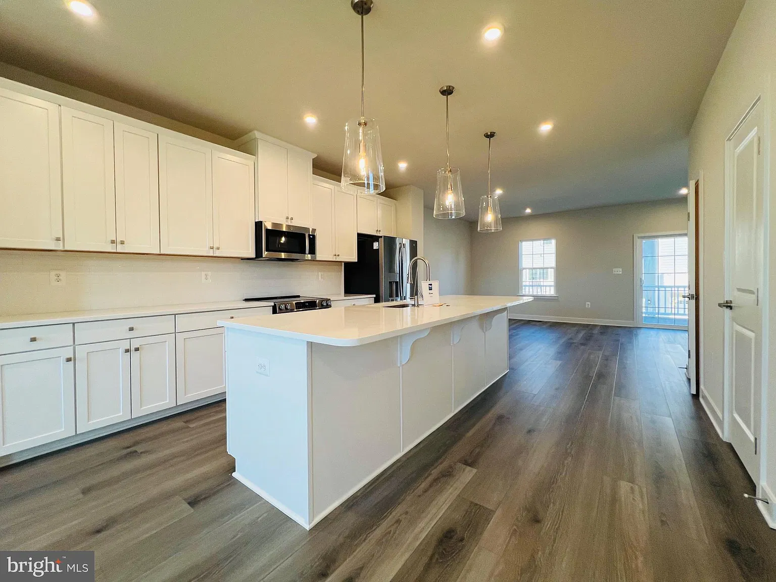4 bed, 3.5 bath, 2239 sqft, $3,599 — Photo 1