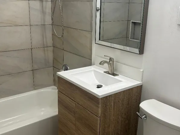 1570 NW 128th St, North Miami, FL 33167
