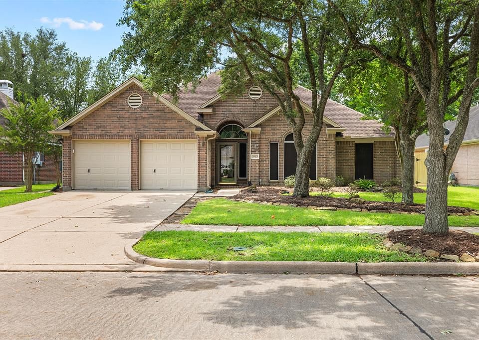 1st image of 2041 Lodge Crest Ct