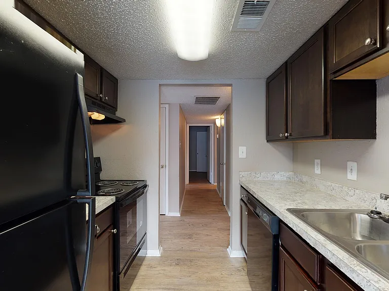 Addison Apartments at the Park — Photo 227