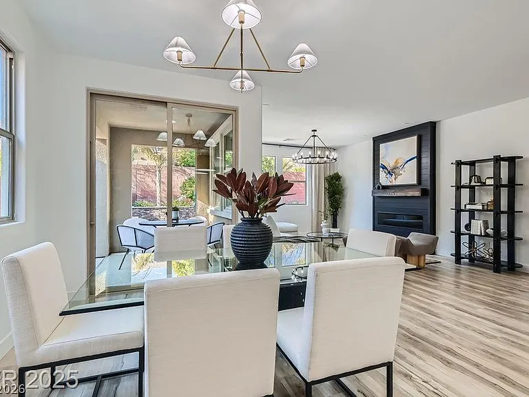 5873 Skyfall Ct — Photo 19