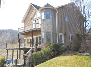 4130 Wolffork Rd, Rabun Gap, GA 30568
