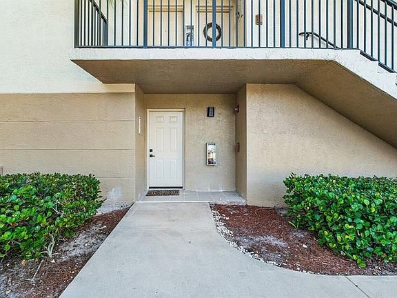 3rd image of 1500 Crestwood Ct S APT 1501