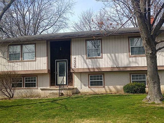 2nd image of 4336 Lilac Ln