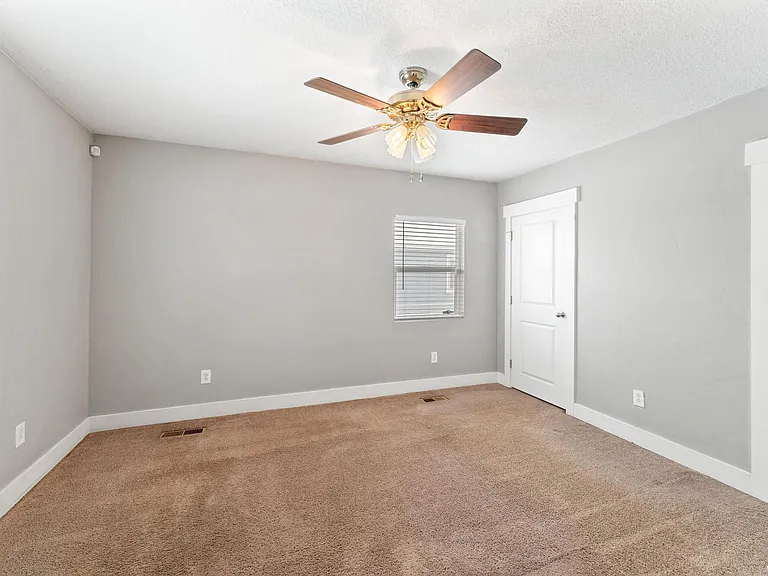 3176 S West Temple St — Photo 18