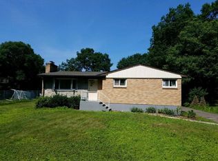 6 Buckley Ln, Prospect, CT 06712