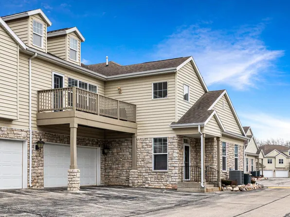 N17W26529 Meadowgrass CIRCLE #D, Pewaukee, WI 53072