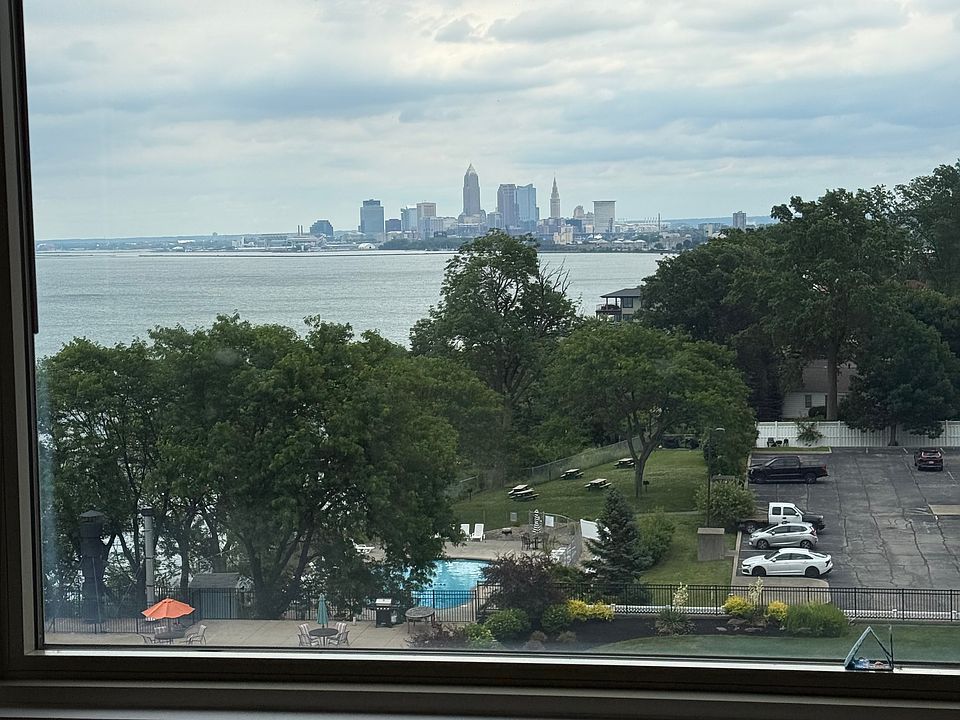 1st image of 11820 Edgewater Dr APT 713