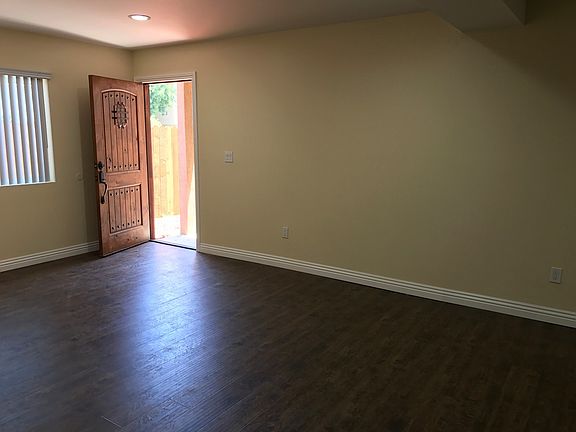 4th image of 611 E 75th St #75-613B