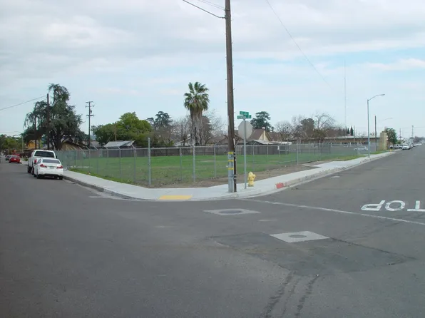 611 N East St, Madera, CA 93638