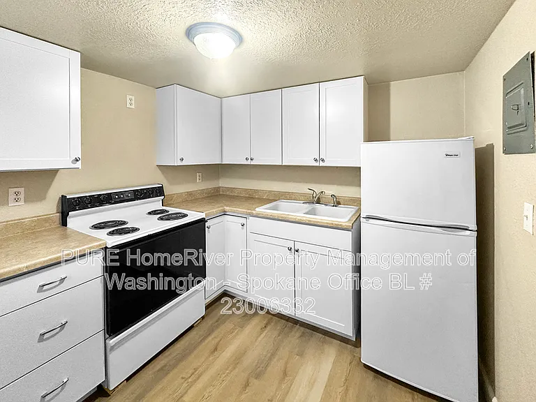 634 E 23rd Ave #G — Photo 2