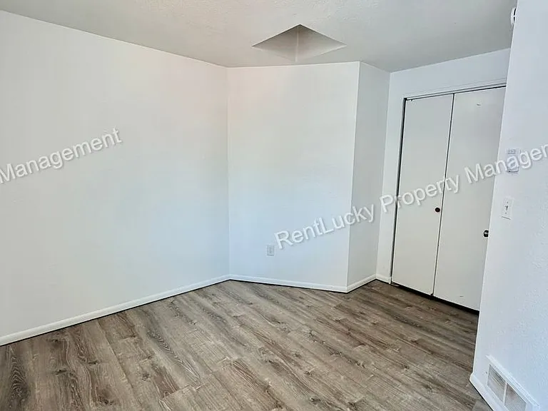 5511 18th Ave S — Photo 8