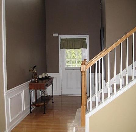 2nd image of 146 Regent Pl