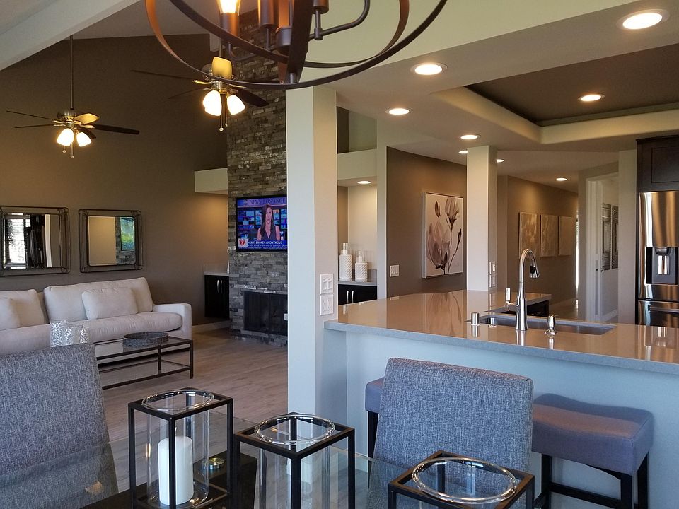 1st image of 76166 Honeysuckle Dr