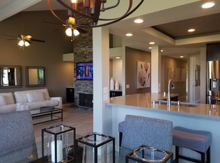 76166 Honeysuckle Dr, Palm Desert, CA 92211