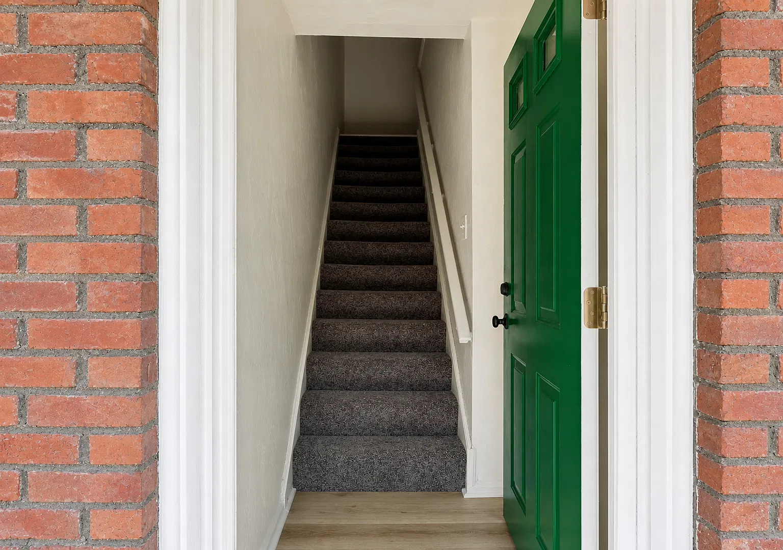 Brentwood Towne Homes Comfortable Townhome Living in a Convenient Pittsburgh Location — Photo 3