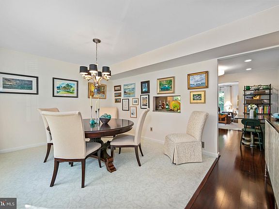 2nd image of 516 Cormorant Dr