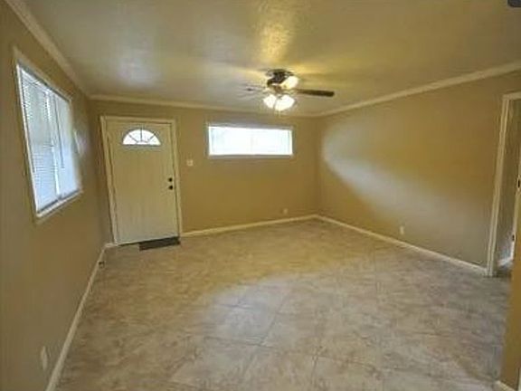 Additional Living Room