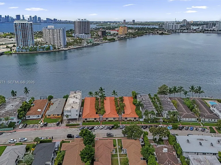 2170 Bay Dr #3-20 — Photo 10