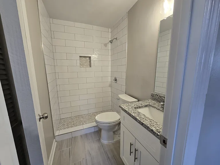 1600 Porters Mill Ter — Photo 41