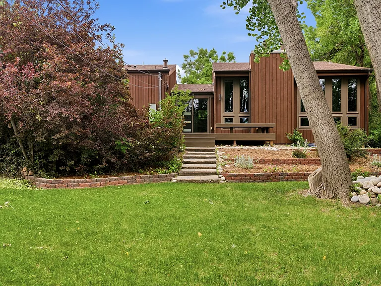 W 29th Ave — Photo 27