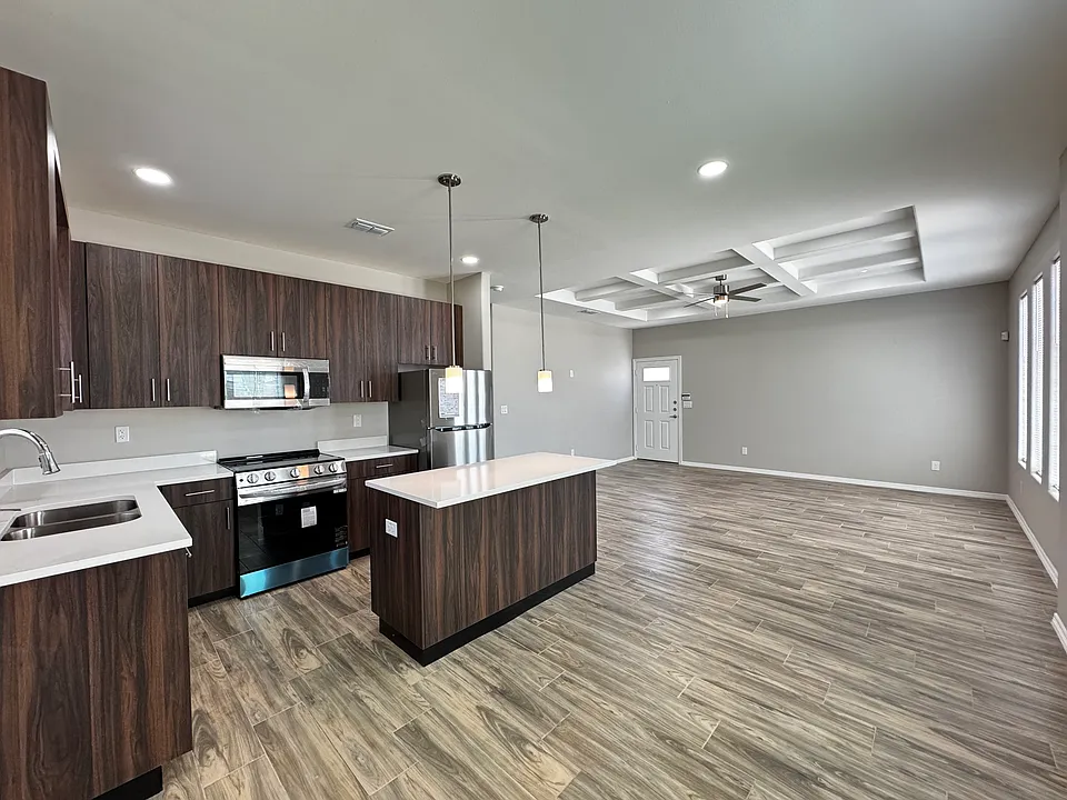 4209 La Vista Ave #2