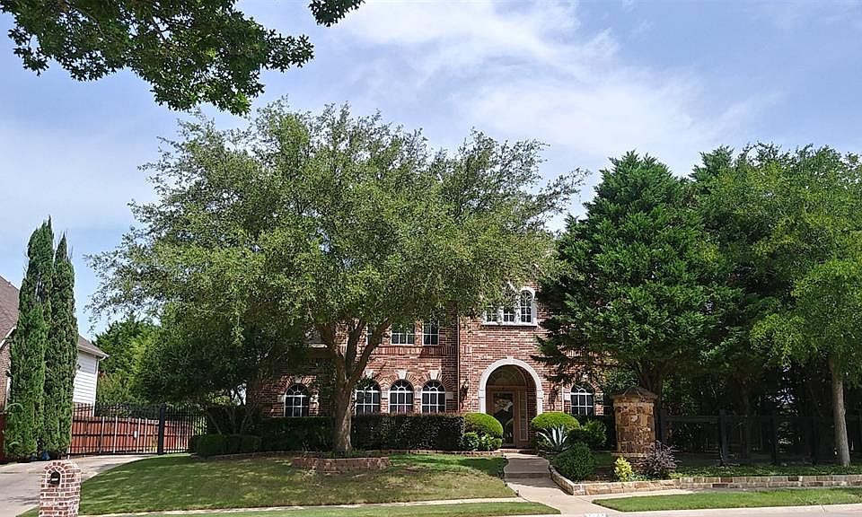 1st image of 3323 Meadow Wood Dr