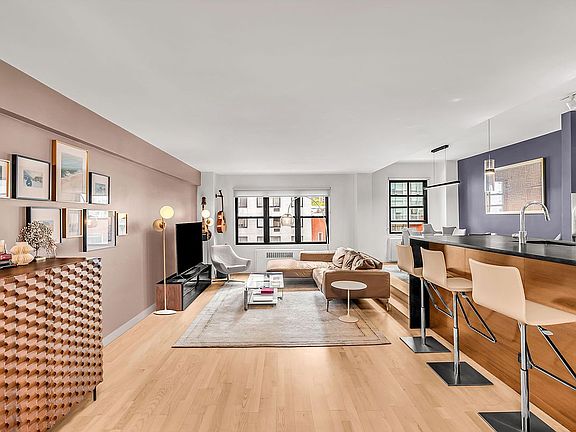3rd image of 301 E 48th St APT 8G