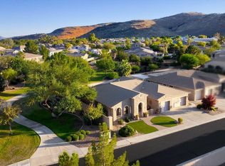 5805 W Ludden Mountain Dr, Glendale, AZ 85310