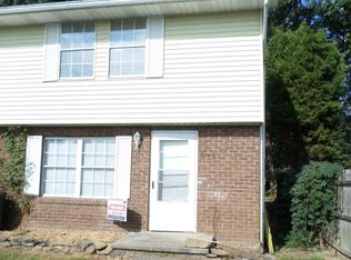 507 Beauseaux St, Belpre, OH 45714