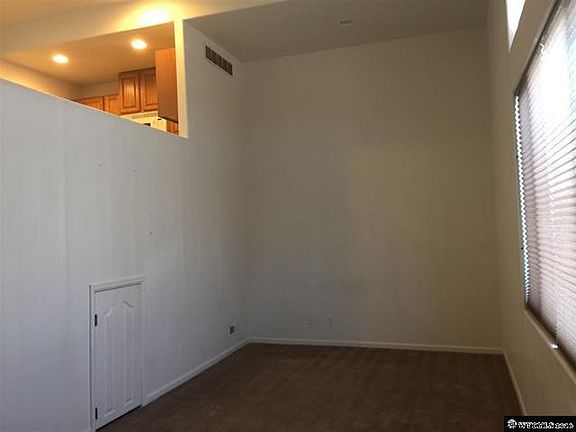 5th image of 812 Blue Sage Way