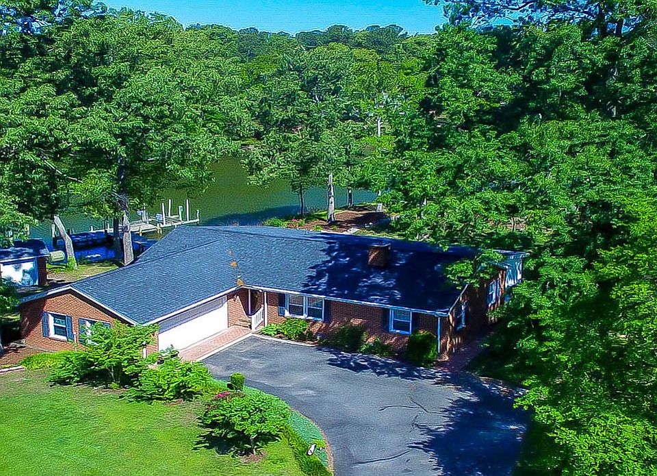 1st image of 176 Seagull Ct