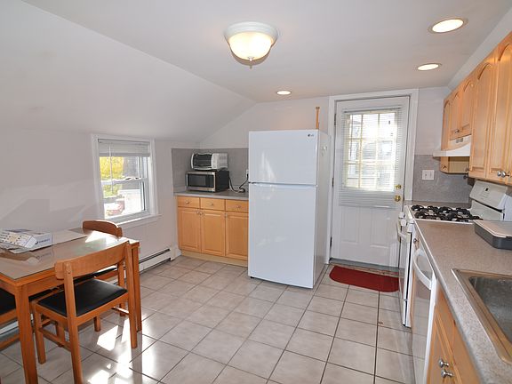 2nd image of 14 Hazel St #2