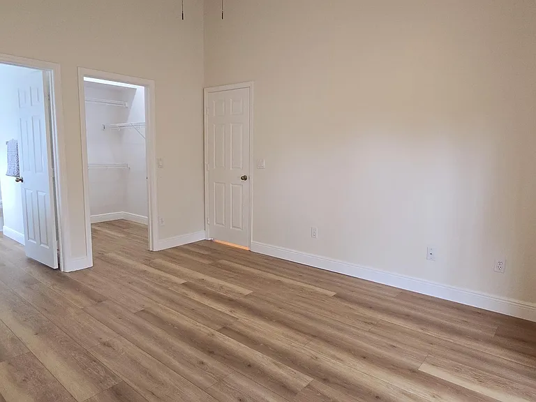 2564 Ventura Cir — Photo 9