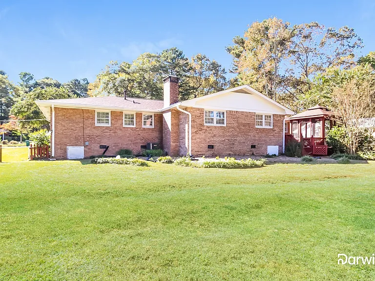 1634 Rhonda Ln — Photo 14