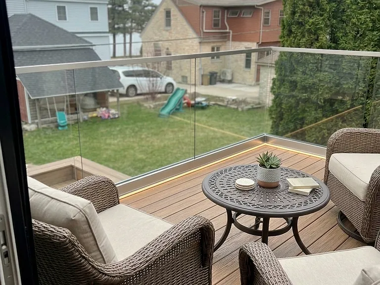 909 Lowell St — Photo 3