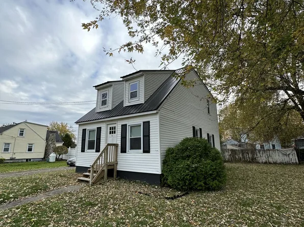 9 Connor Avenue, Fairfield, ME 04937