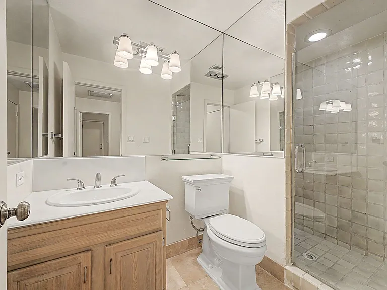 3172 Bel Air Dr — Photo 26
