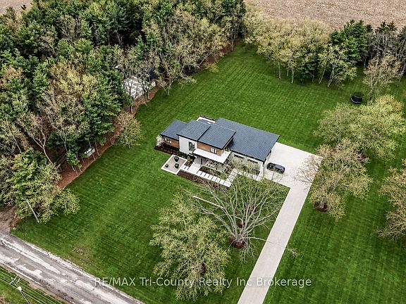2nd image of 8987 Powers Rd