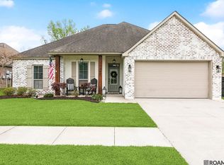 11340 Oak Run Dr, Geismar, LA 70734