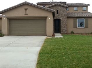 5818 Warren Ridge Dr, Bakersfield, CA 93313