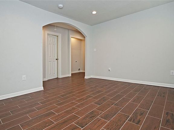 5th image of 1931 Berkley Ave