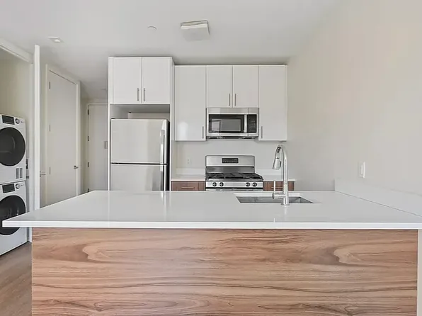 521 West 134th Street image 4 of 17