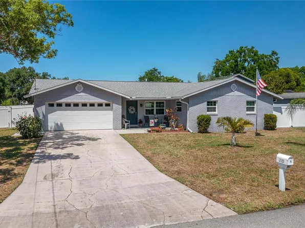 210 Citrus Dr, Winter Haven, FL 33884