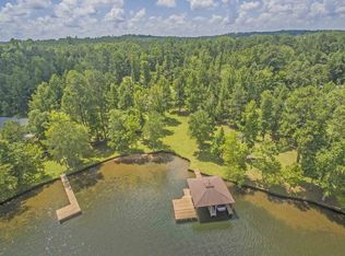 70 Lakecrest Ln, Sparta, GA