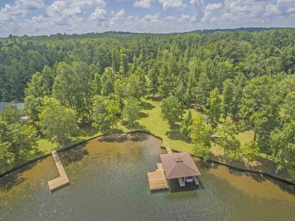 70 Lakecrest Ln, Sparta, GA 31087