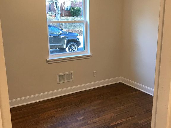 5th image of 1522 Augusta St