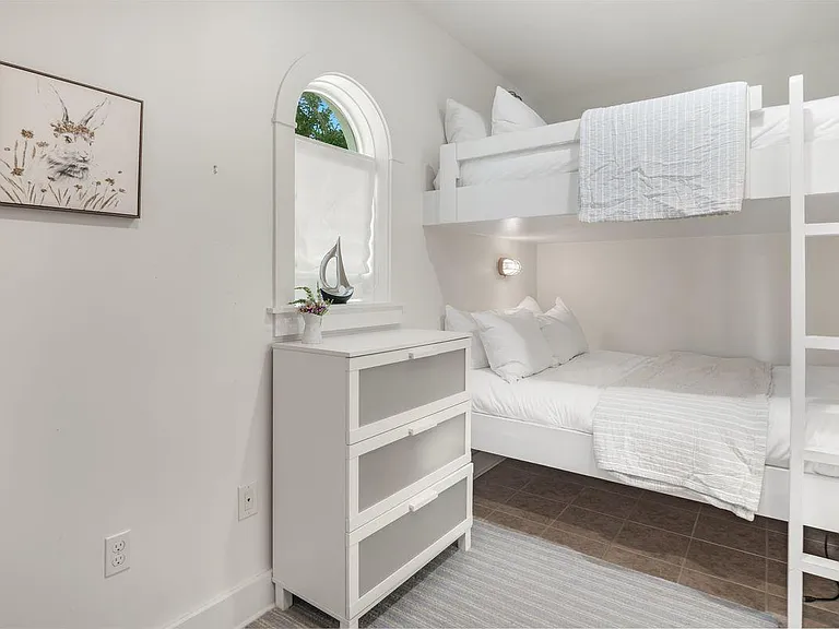 187 Cypress Dr — Photo 40